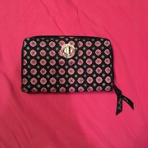 vera bradley petal dots turnlock wallet